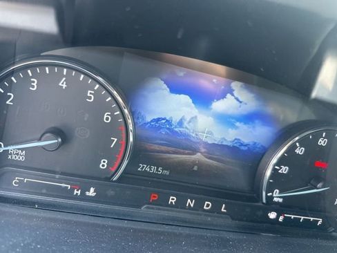 Used 2023 Ford Explorer XLT w/ Equipment Group 202A RWD image 6