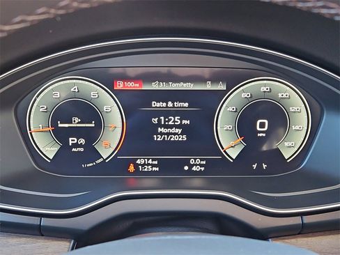 Certified 2025 Audi Q5 2.0T Premium Plus image 35