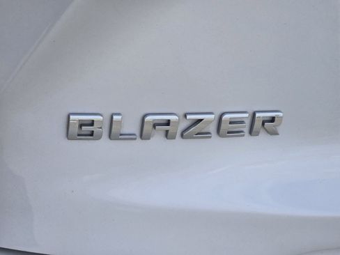 Used 2020 Chevrolet Blazer Premier w/ Driver Confidence II Package FWD image 10