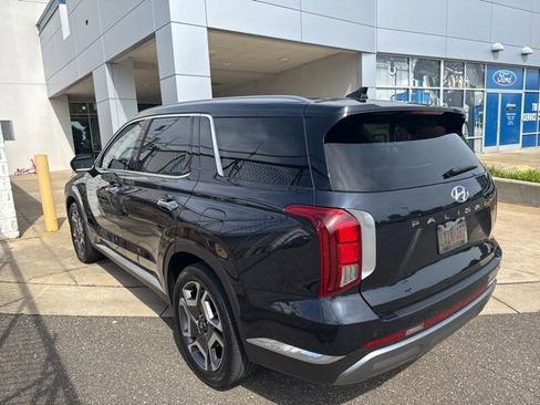 Used 2024 Hyundai Palisade Limited AWD/4WD image 11