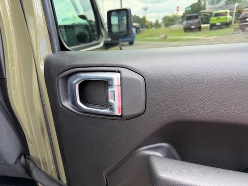 Used 2026 Jeep Wrangler Unlimited Sport AWD/4WD image 34