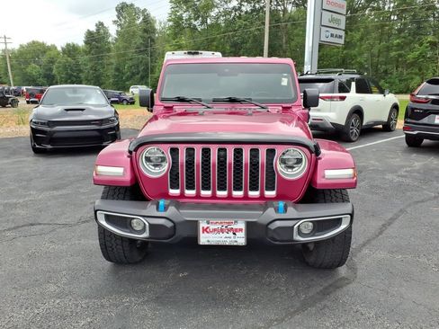 Used 2022 Jeep Wrangler Unlimited Sahara w/ Cold Weather Group AWD/4WD image 3