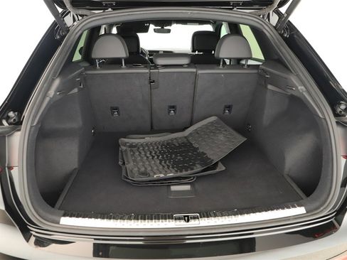 Certified 2021 Audi Q3 2.0T Premium w/ Convenience Package image 29