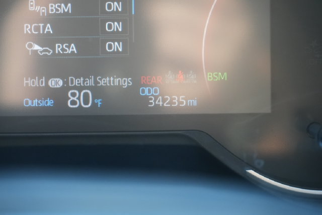 Used 2025 Toyota RAV4 XLE FWD image 30