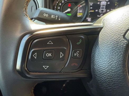 Used 2024 Jeep Wrangler Unlimited AWD/4WD image 24