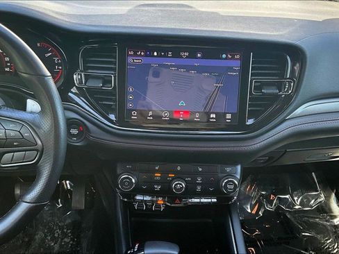 Used 2025 Dodge Durango GT AWD/4WD image 9