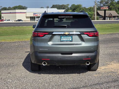 Used 2022 Chevrolet Traverse LT w/ LPO, Floor Liner Package FWD image 5