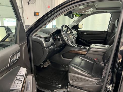 Used 2016 Chevrolet Suburban LT AWD/4WD image 7