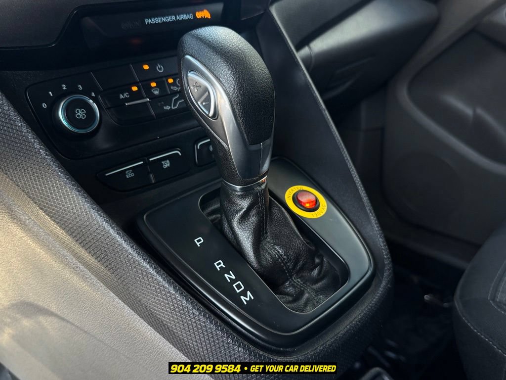 Used 2022 Ford Transit Connect XLT FWD image 16