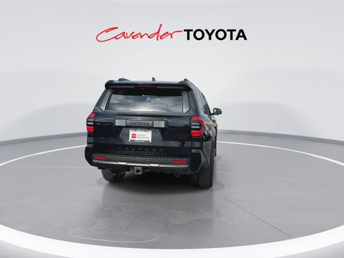 Certified 2025 Toyota 4Runner SR5 AWD/4WD image 7