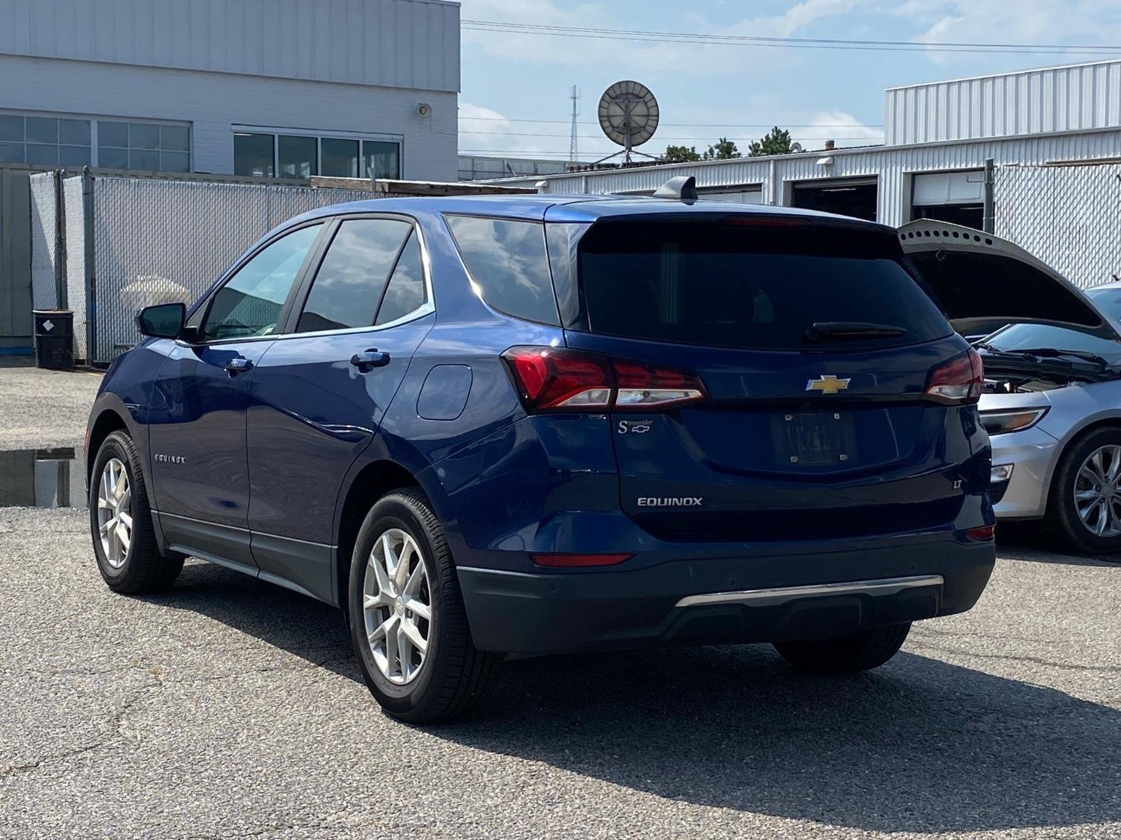 Used 2022 Chevrolet Equinox LT FWD image 4