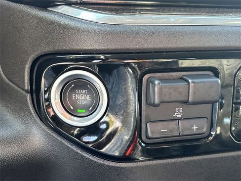 New 2025 Chevrolet Silverado 1500 LT w/ Z71 Off-Road Package image 17