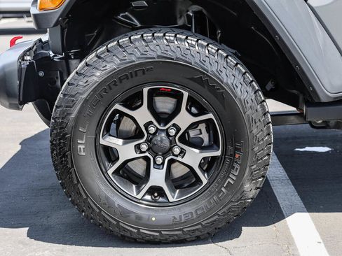 Used 2018 Jeep Wrangler Unlimited Rubicon AWD/4WD image 30