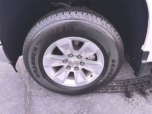 Used 2024 Chevrolet Silverado 1500 LT image 32