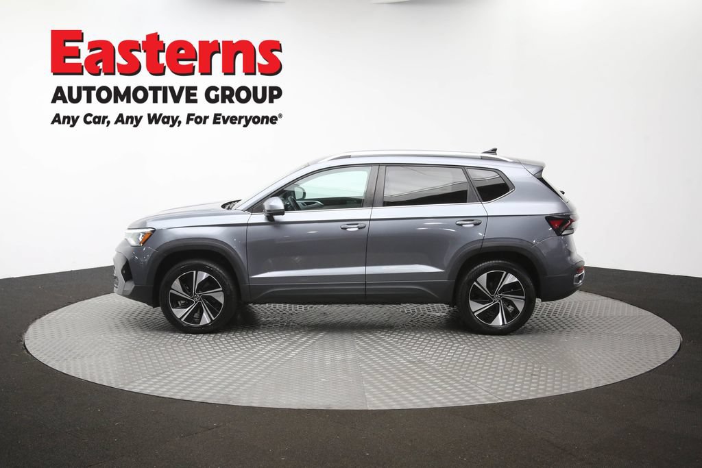 Used 2025 Volkswagen Taos SE AWD/4WD image 60
