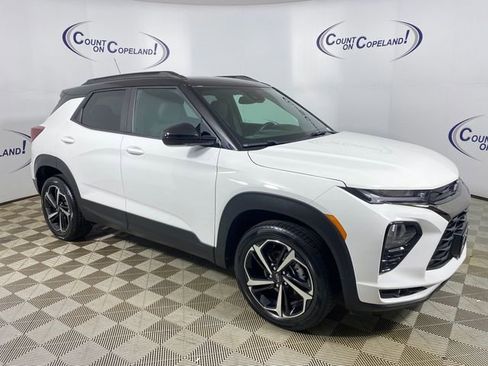 Certified 2022 Chevrolet TrailBlazer RS w/ Technology Package image 9