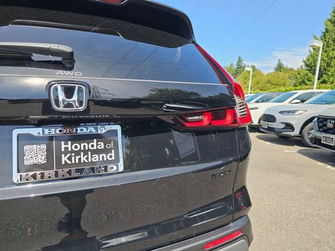 Certified 2025 Honda CR-V Sport image 17