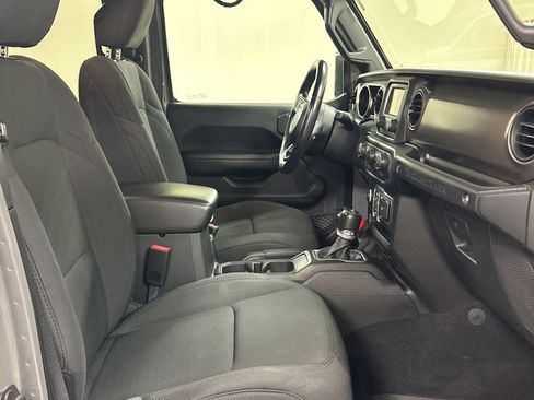Used 2020 Jeep Wrangler Unlimited Sport S image 26