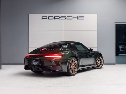 Certified 2026 Porsche 911 Targa 4 GTS AWD/4WD image 7