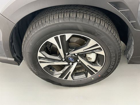 Used 2025 Subaru Crosstrek 2.0i Premium AWD/4WD image 11