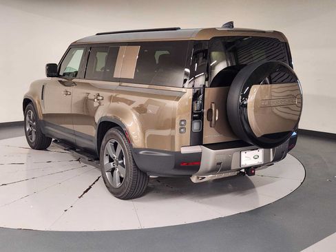 Used 2026 Land Rover Defender 130 S AWD/4WD image 6