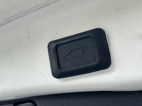 Used 2019 Toyota RAV4 XLE w/ Convenience Package AWD/4WD image 53