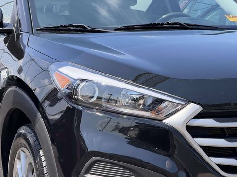Used 2018 Hyundai Tucson SE AWD/4WD image 10