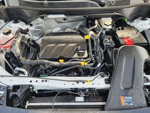 Used 2026 Chevrolet Trax LT w/ Sunroof Package image 31