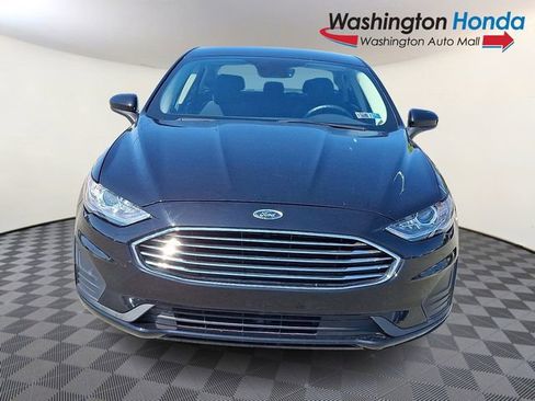 Used 2020 Ford Fusion SE FWD image 2