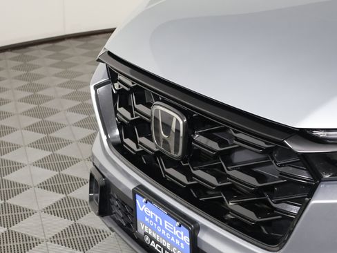 Used 2025 Honda CR-V Sport-L image 11