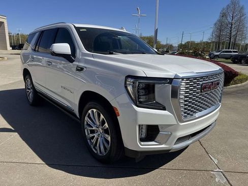 Used 2022 GMC Yukon Denali image 3
