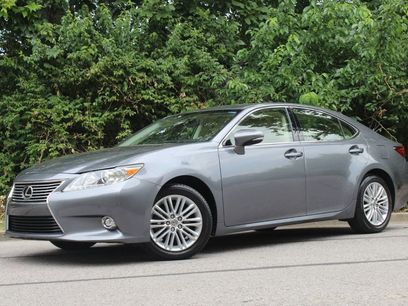Used 2015 Lexus ES 350 w/ Luxury Package