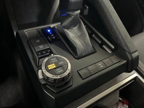 Used 2024 Toyota Tacoma TRD Off-Road AWD/4WD image 17