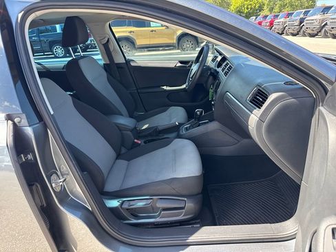 Used 2017 Volkswagen Jetta S FWD image 20