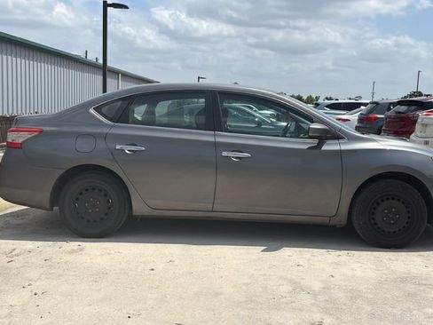 Used 2015 Nissan Sentra SV FWD image 3