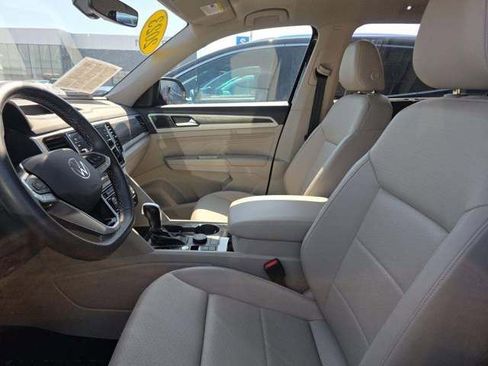 Used 2023 Volkswagen Atlas SE image 10