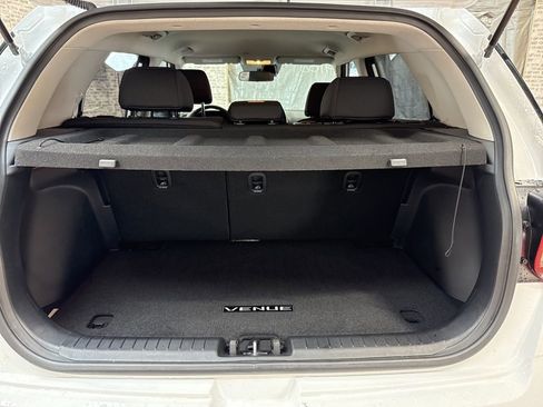 Used 2025 Hyundai Venue SE image 13