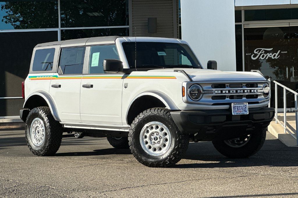 New 2026 Ford Bronco Big Bend AWD/4WD image 1