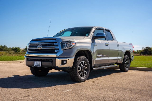Used 2018 Toyota Tundra Limited w/ Limited Premium Package AWD/4WD image 3