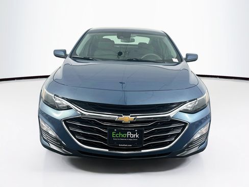 Used 2024 Chevrolet Malibu LT FWD image 2