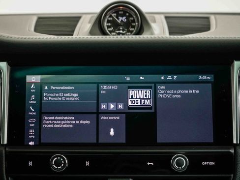 Used 2024 Porsche Macan image 14