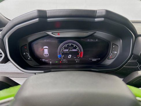 Used 2019 Lamborghini Urus image 4