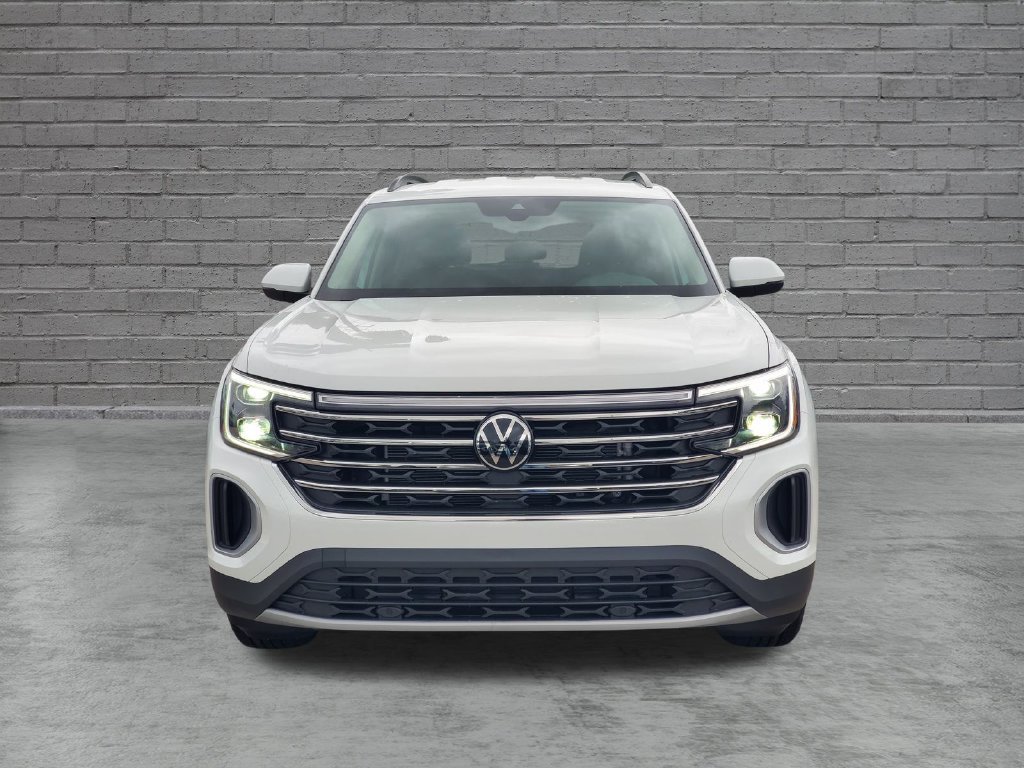 New 2026 Volkswagen Atlas SE FWD image 2