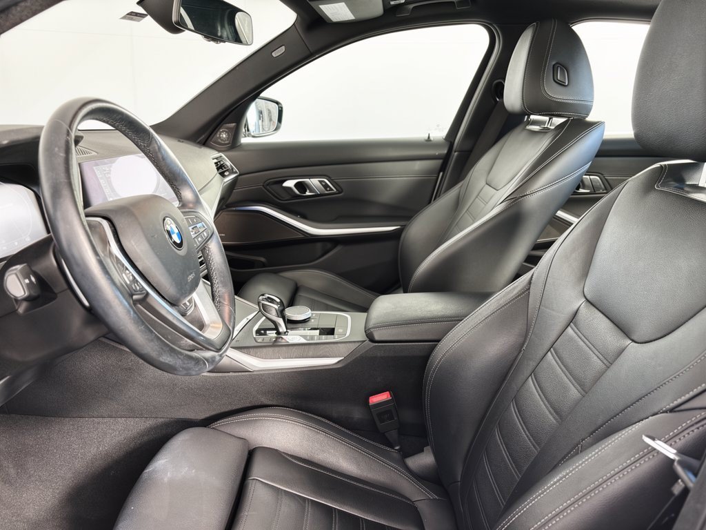 Used 2020 BMW 330i Sedan w/ Premium Package RWD image 5