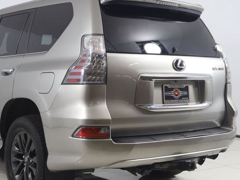 Used 2020 Lexus GX 460 Premium AWD/4WD image 24