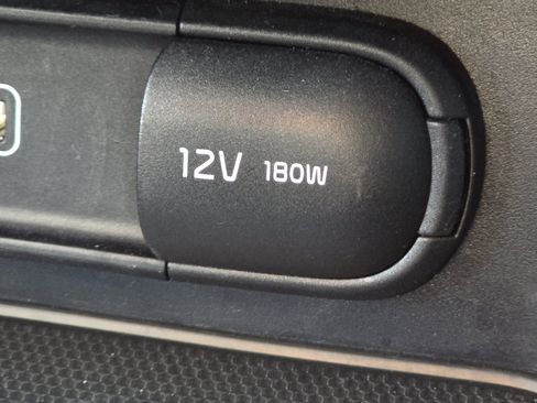 Used 2023 Kia Forte LXS image 7