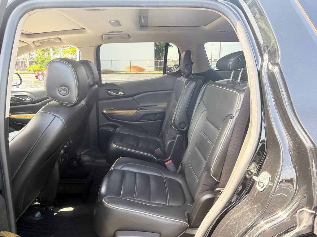 Certified 2018 GMC Acadia Denali w/ Technology Package AWD/4WD image 12
