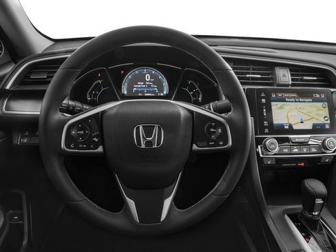 Used 2017 Honda Civic Touring image 7