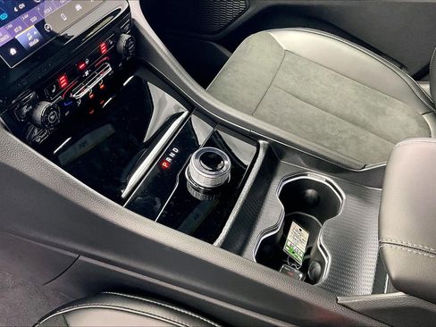 New 2025 Jeep Grand Cherokee L Altitude image 8