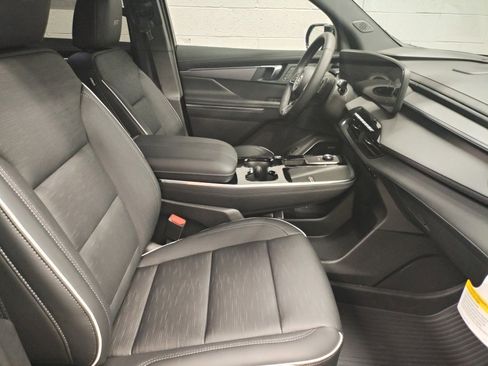 New 2026 Buick Enclave Sport Touring w/ Power Package image 7